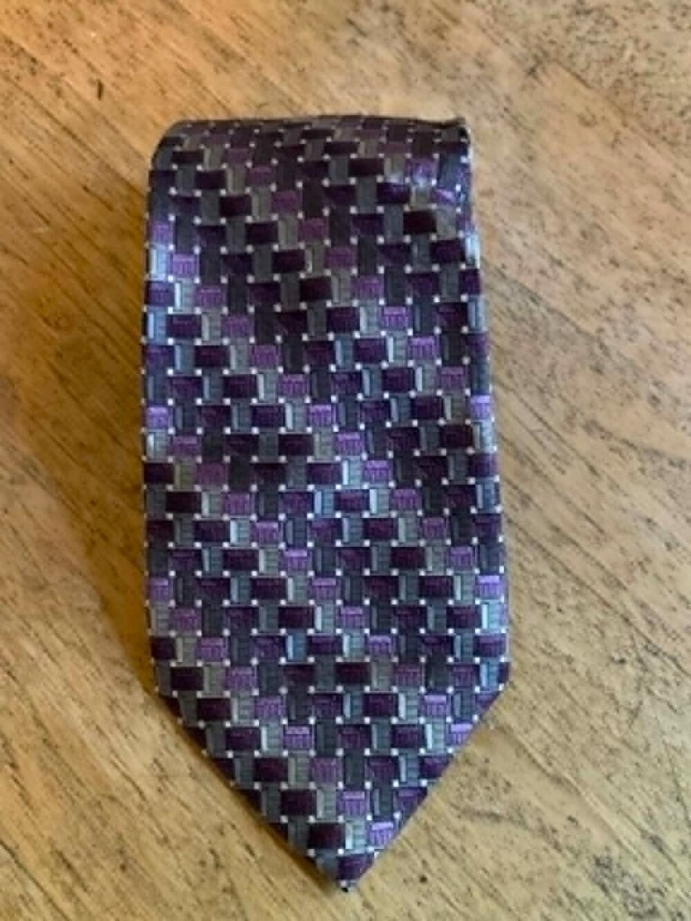 Joseph & Feiss International Silk Necktie. 55 inches